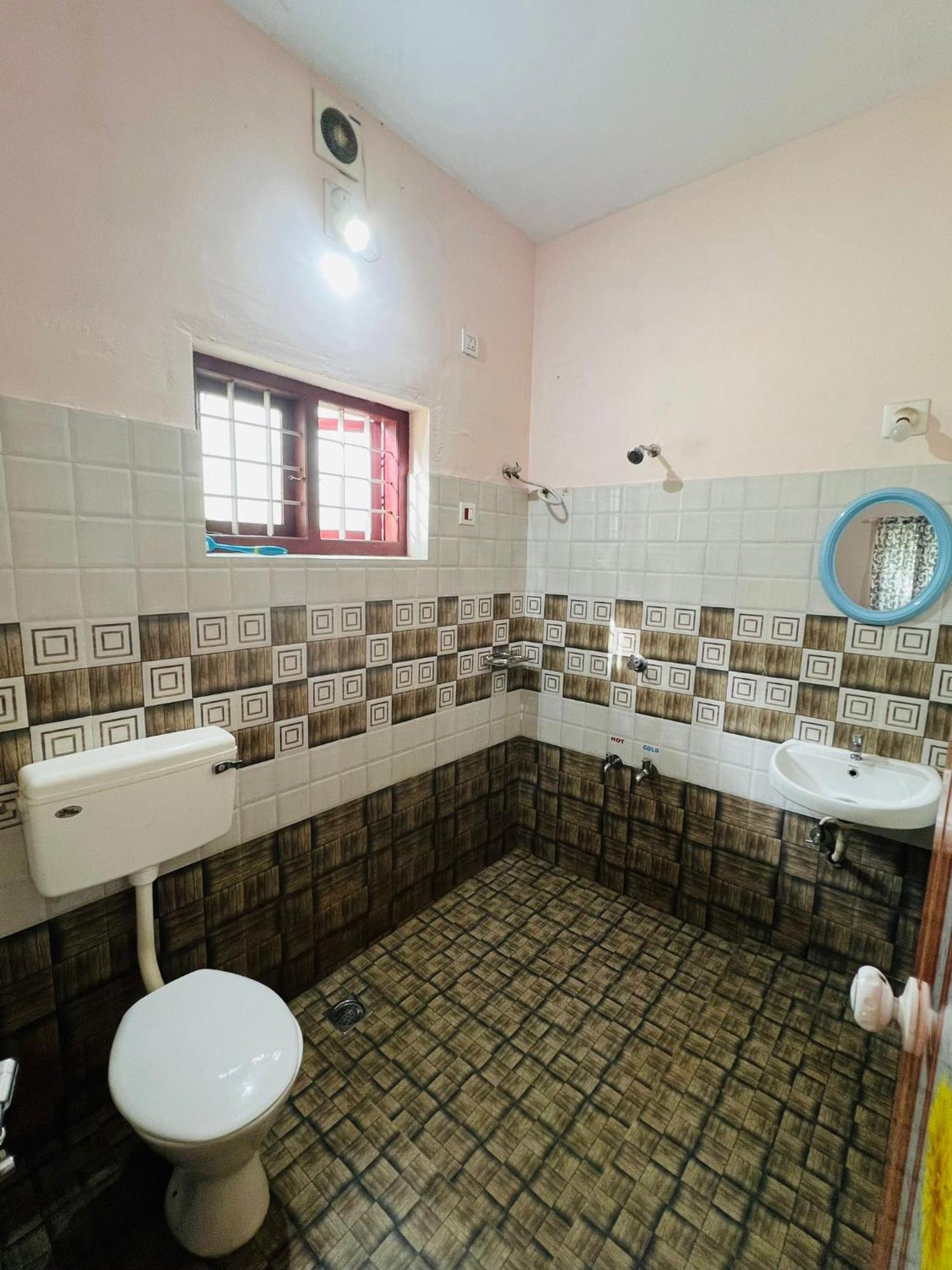 Kadampil Farm House Maraiyur Bagian luar foto